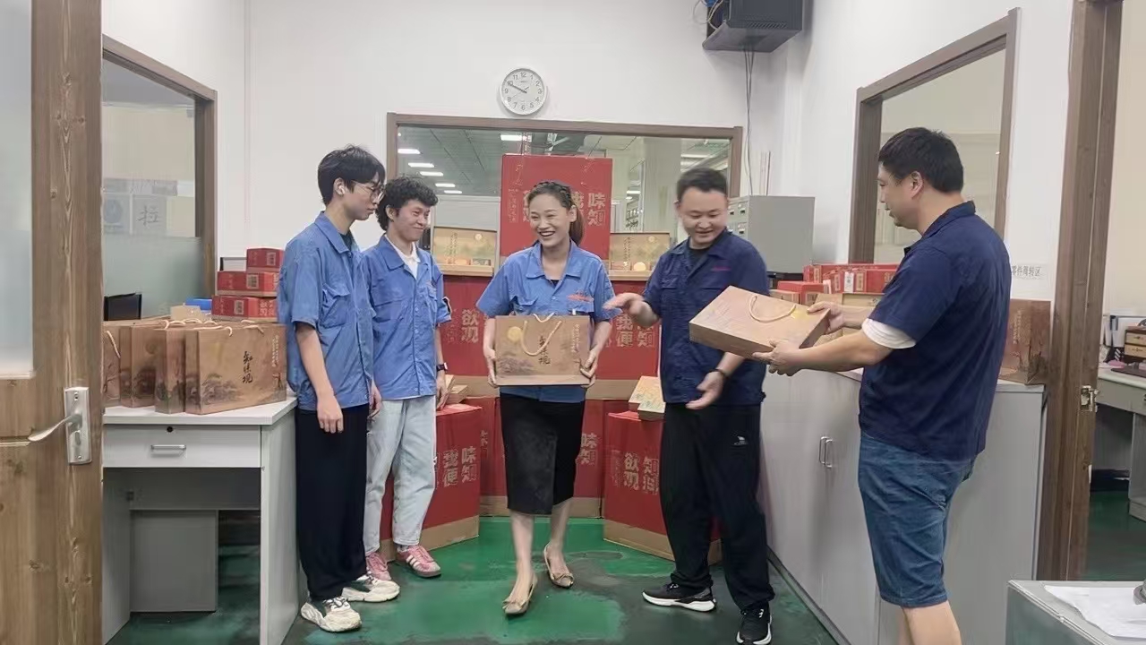 【 Corporate Culture 】 Jinghe Qiaoqian | 20 Years of Sharing Weal and Woe, Gratitude and Warmth in the Heart(pic18)